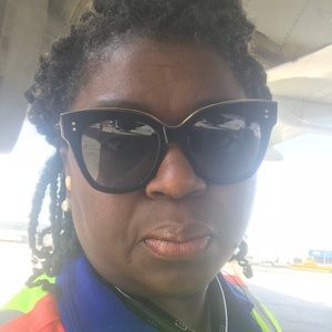 Meet your Posher, Constance